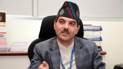 मुख्यसचिव अर्यालसहित १२ जनाविरुद्ध भ्रष्टाचार मुद्दा दायर