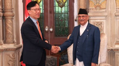 प्रधानमन्त्रीसँग नेपालका लागि दक्षिण कोरियाली राजदूतको शिष्टाचार भेट