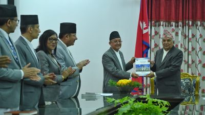 राष्ट्रपति समक्ष निर्वाचन आयोगको प्रतिवेदन पेश