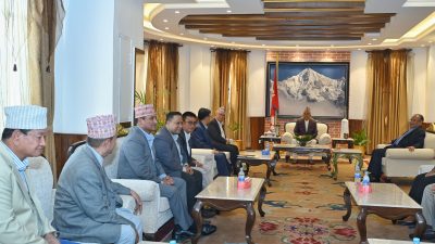 राष्ट्रपति पौडेलसँग प्रतिपक्षमा रहेका दलका नेताहरूकाे भेट