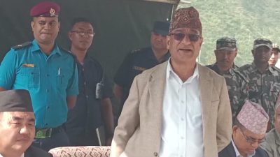 एक साताभित्र अवरुद्ध बीपी राजमार्गमा सवारी चलाइने – गृहमन्त्री लेखक