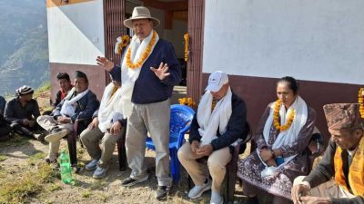 कांग्रेस नेता बस्नेतद्वारा हेलम्बुको धापसुङ्गमा सामुदायिक भवनको उद्घाटन