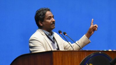 श्रेणीविहिन कर्मचारीलाई निषेध गर्ने निजामती ऐन स्वीकार्य छैन् : प्रभु&hellip;