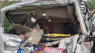 सुनसरीमा बस र विङ्गर ठोक्किदा ४ जनाको मृत्यु, २३ घाइते