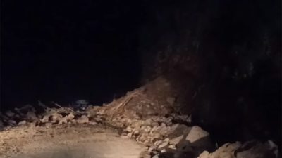 मुग्लिन-काठमाडौँ सडकखण्ड दुईतर्फी अवरुद्ध