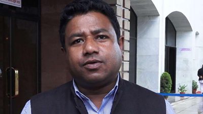 रास्वपाका नेता सन्तोष परियारले छाडे पार्टी, बाबुराम र जनार्दनसँग गरे&hellip;
