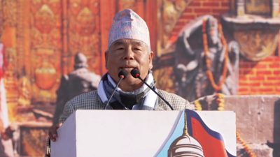 कम्युनिस्टहरू एक हुनुको विकल्प छैन : गुरुङ
