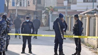 राजधानीमा ‘लुटेरा’माथि प्रहरीले चलायो गोली, १० जना पक्राउ