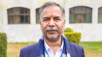 उपराष्ट्रपति यादव अस्पताल भर्ना