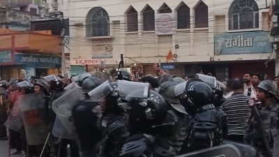 वीरगञ्जमा एकाबिहानै चल्यो डोजर